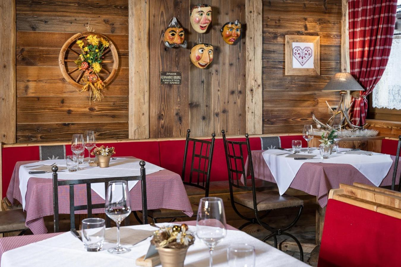 Garni Ladin Hotel Vigo di Fassa Luaran gambar