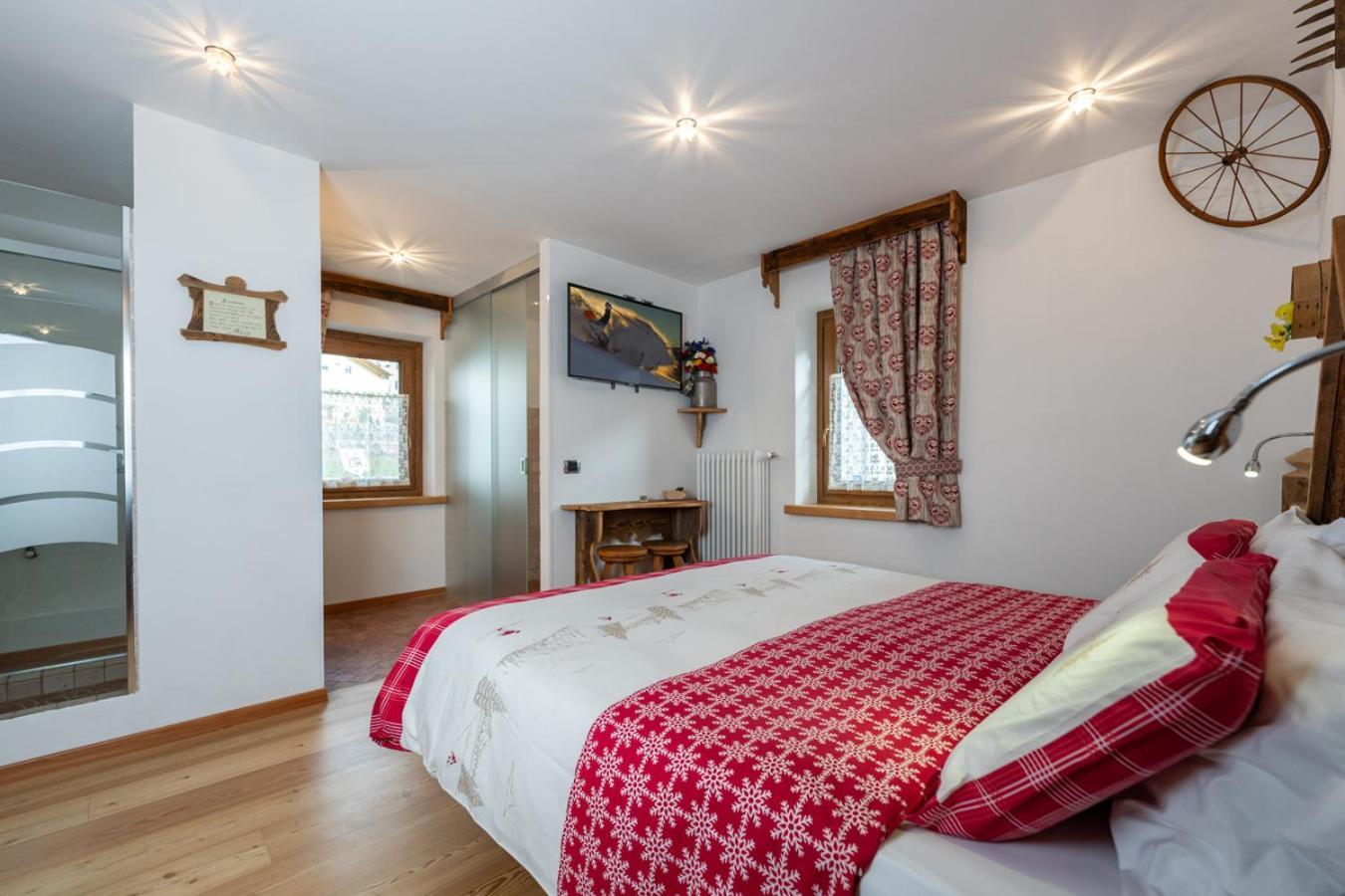 Garni Ladin Hotel Vigo di Fassa Luaran gambar