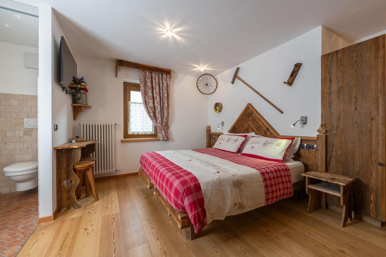 Garni Ladin Hotel Vigo di Fassa Luaran gambar