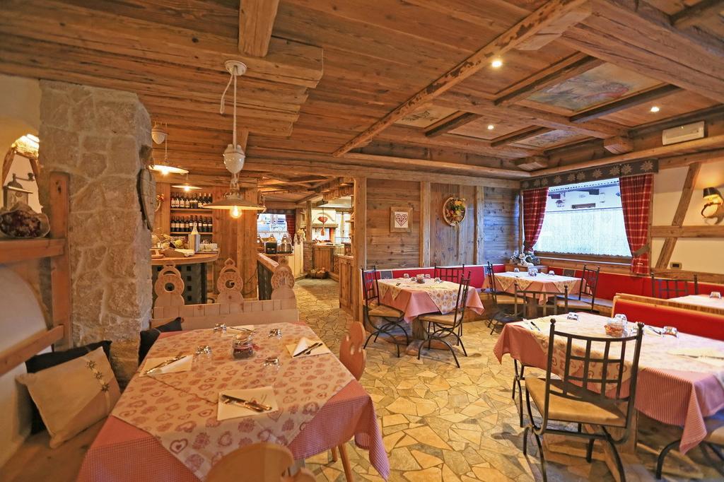 Garni Ladin Hotel Vigo di Fassa Luaran gambar